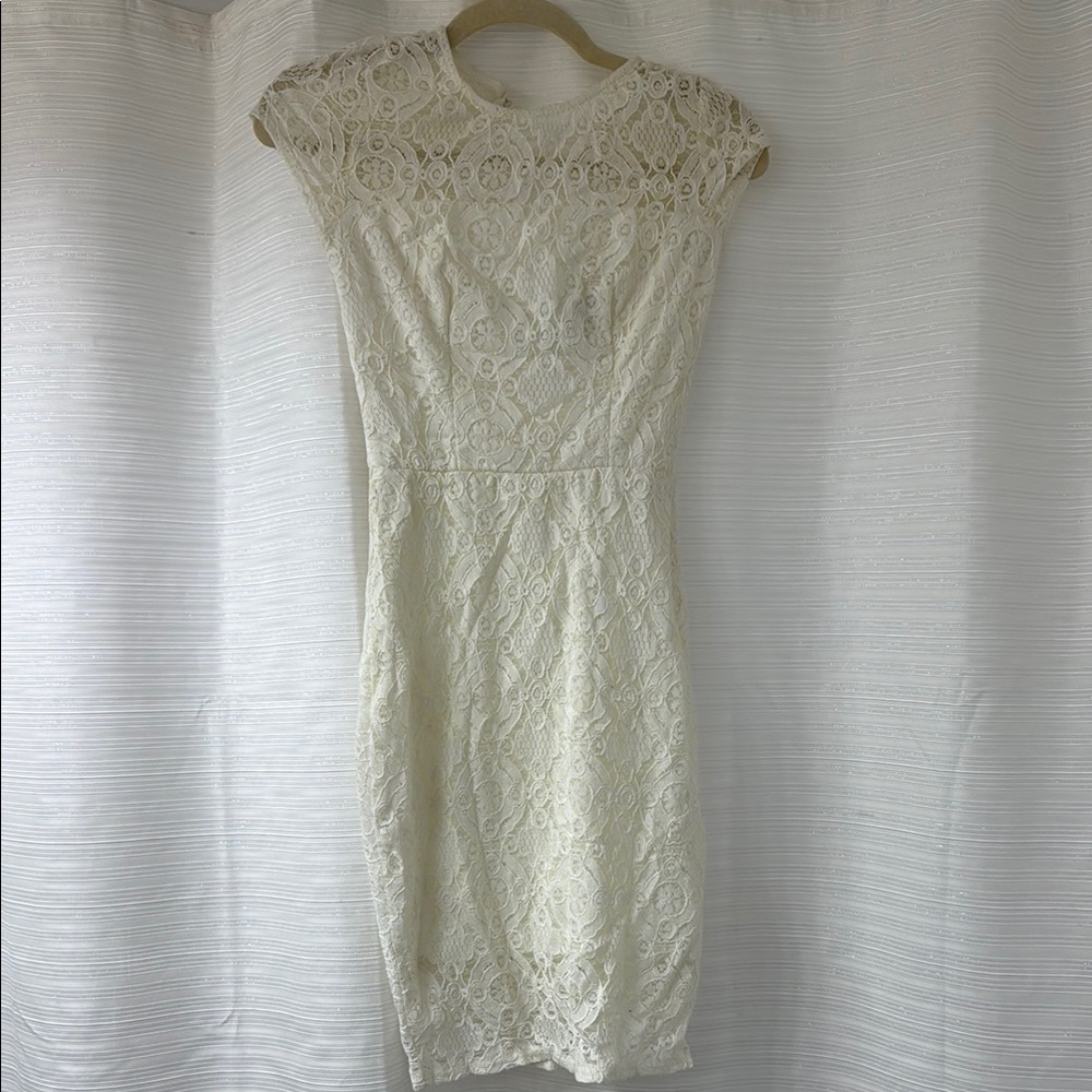Elegant Lace Cap Sleeve Dress - Cream